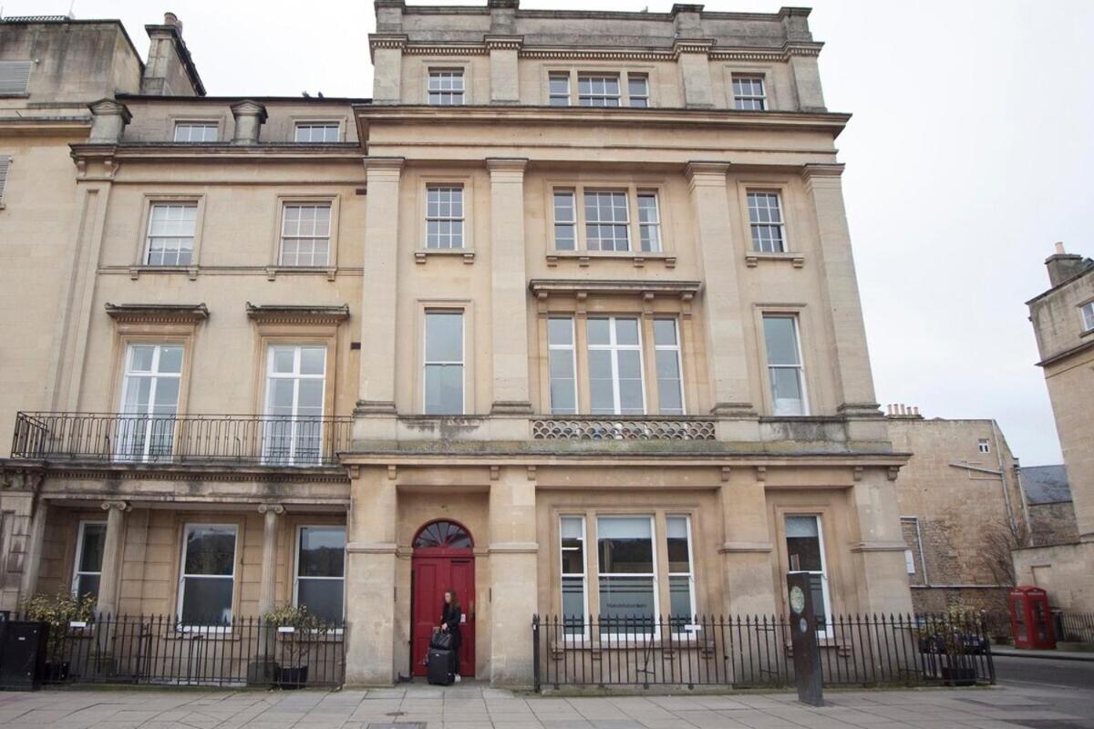 Stylish City Centre Apartment - Bath Bagian luar foto